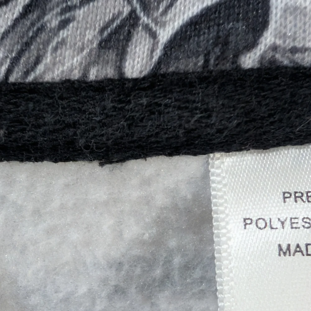Skull Print Gray Hoodie - Picture 8 of 9
